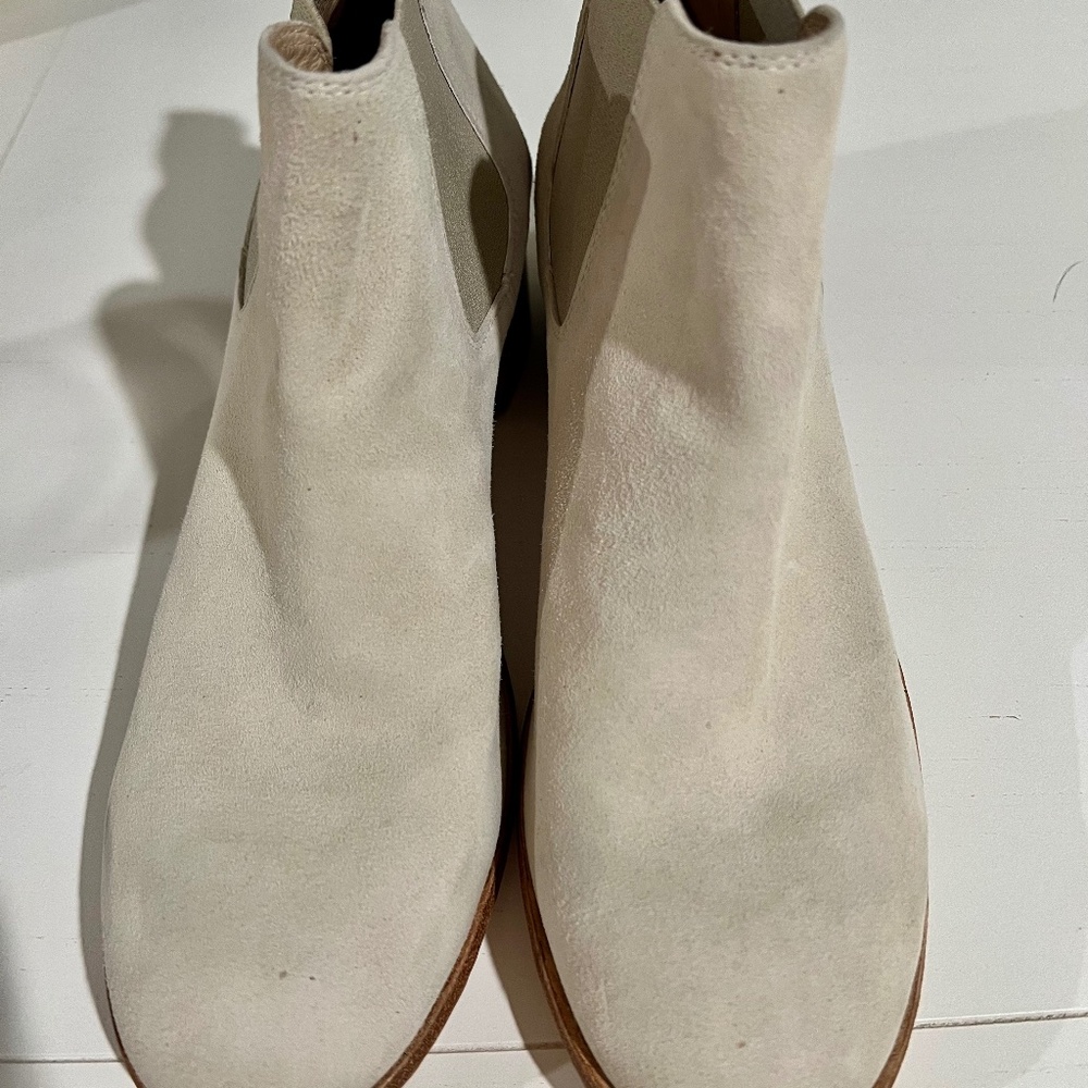 SHOTO Handmade Italian Boots, Worn 1X, Sz 38/8 Ivory Suede
